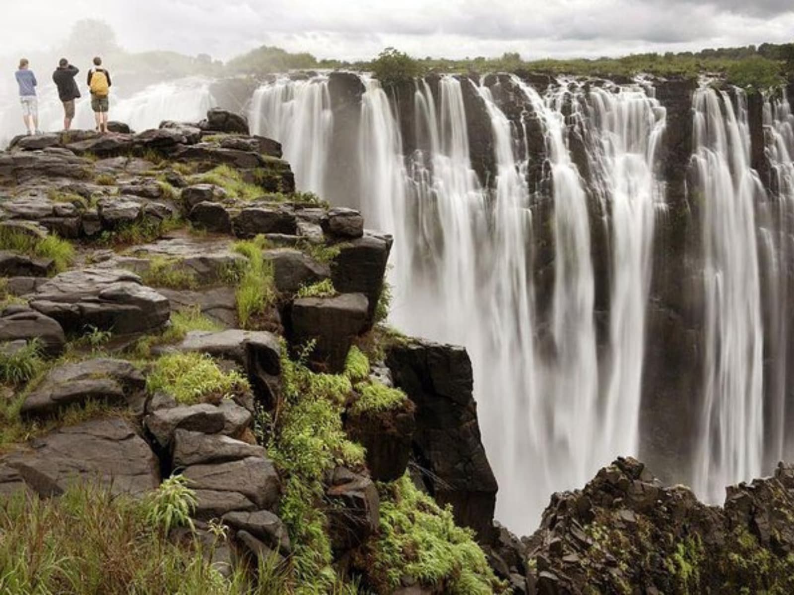 Victoria Falls Guided Walking Tour gallery image 1