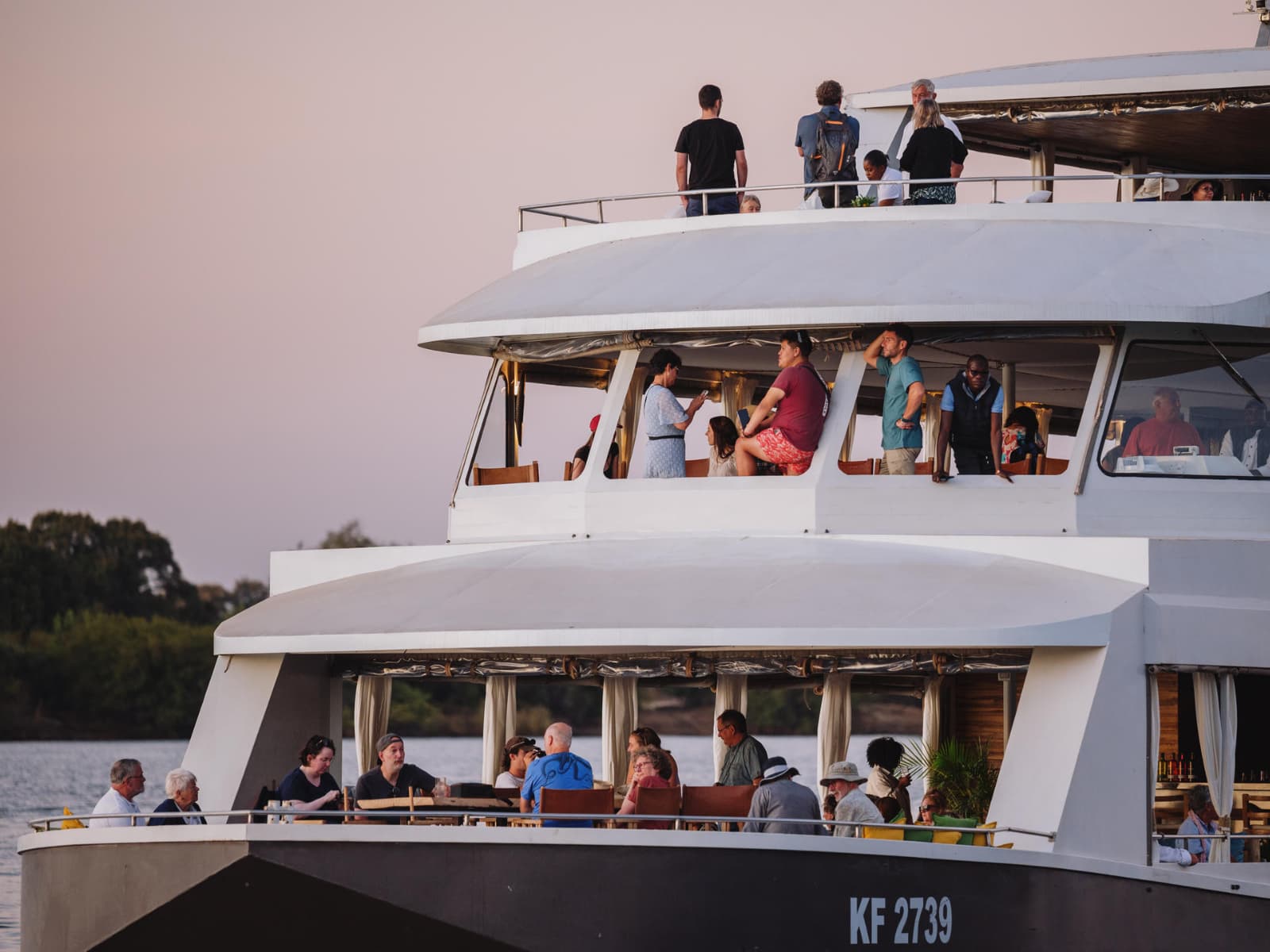 Zambezi Sunset Dinner Cruise gallery image 5