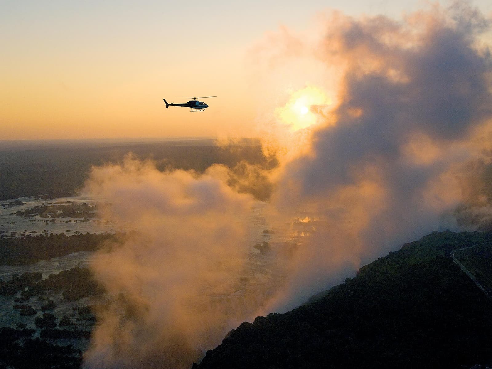 Victoria Falls Gorge Helicopter Flight gallery image 4